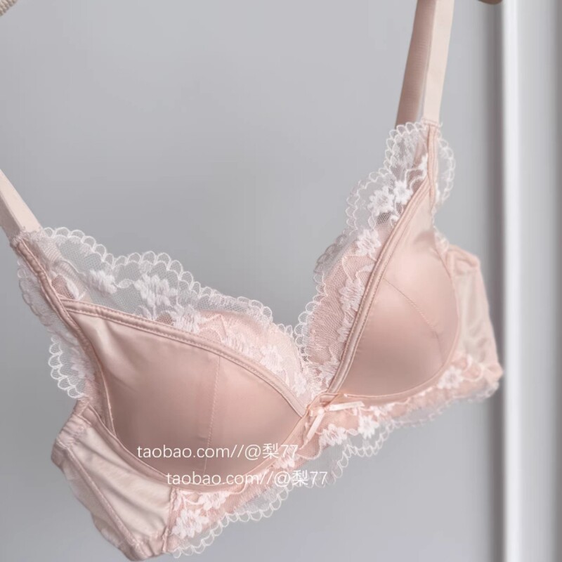 Sexy French-Style Light Luxury Lace Satin Patchwork Lingerie Set for Women with Small Busts, Enhancing and Lifting Bra Set, Pure Desire Sexy French-Style Light Luxury Lace Satin Patchwork Lingerie Set for Women with Small Busts, Enhancing and Lifting Bra Set, Pure Desire