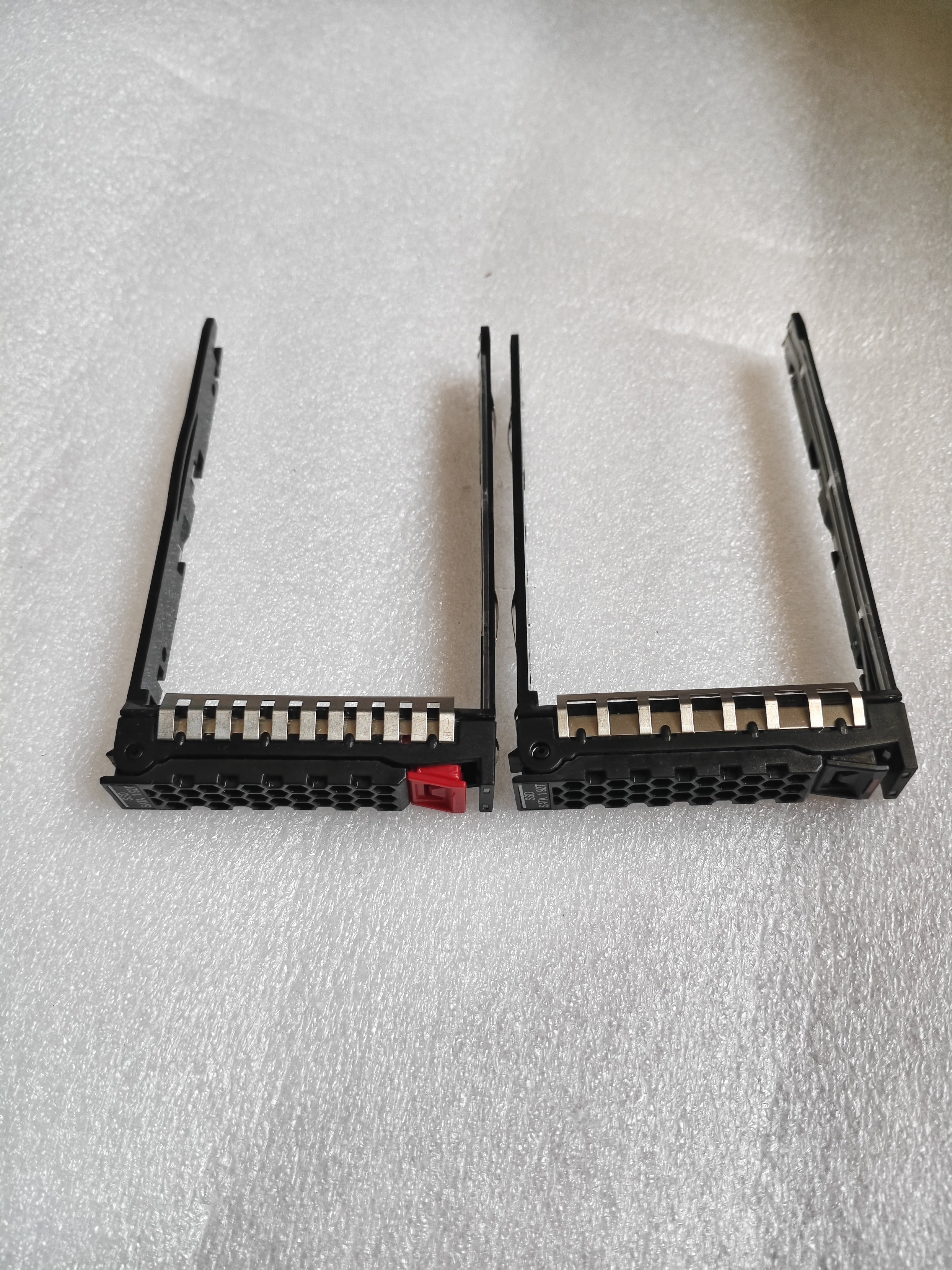 中兴R5300 G4 G4X 2.5 3.5寸硬盘托架：DIY玩家的终极配件，轻松扩容你的电脑！-硬盘抽取盒-淘宝好物网