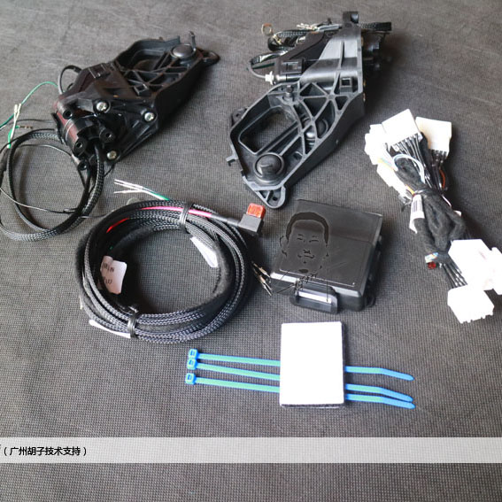 The horse club modified Mazda Ankesaila rearview mirror rearview mirror electric folding modification original cheap good goods