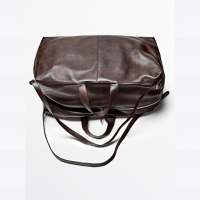 In December, Matador Spain purchased MD men's genuine leather bag 2362315