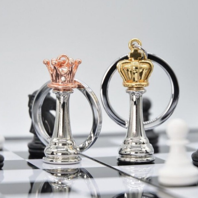 Chess Queen King Pendant Keychain Bag Pendant Backpack Pendant Niche High-End Birthday Gift