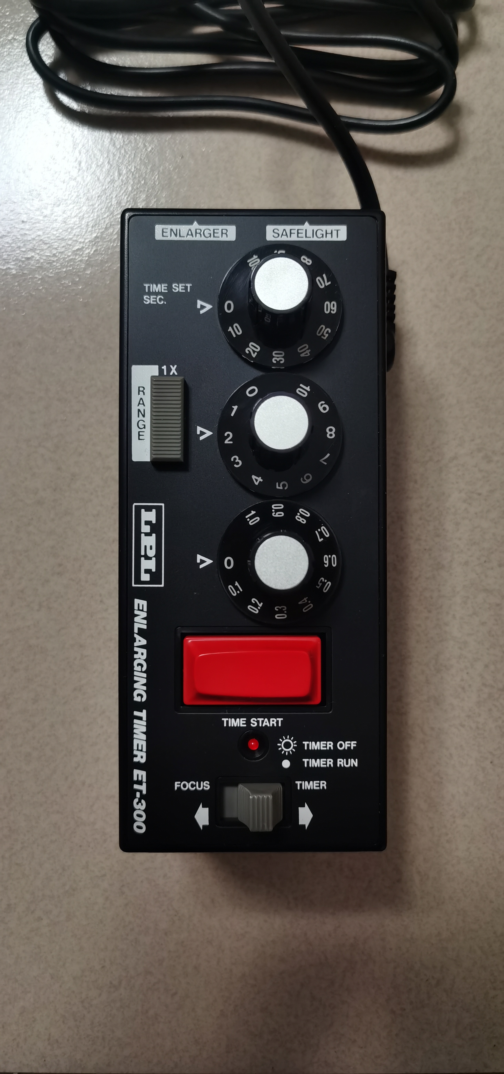 LPL ET-300 darkroom timer repair to change 220V 110V to 220V-Taobao