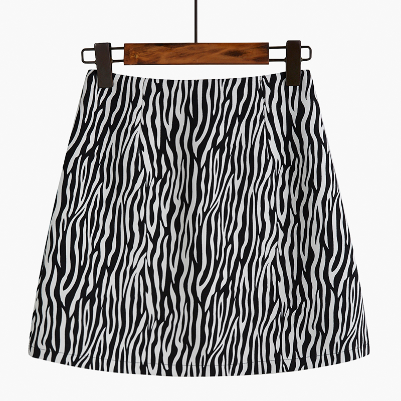 Yangcheng story zebra short skirt female skirt high waist a word 2021 new fashion thin black skirt
