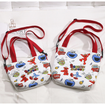 Bag female shoulder bag niche design sense small bag children canvas bag female college students Class bag summer shoulder bag