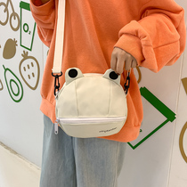 Cute bag female ins niche design sense small bag Super fire shoulder bag simple versatile shoulder bag Japanese backpack