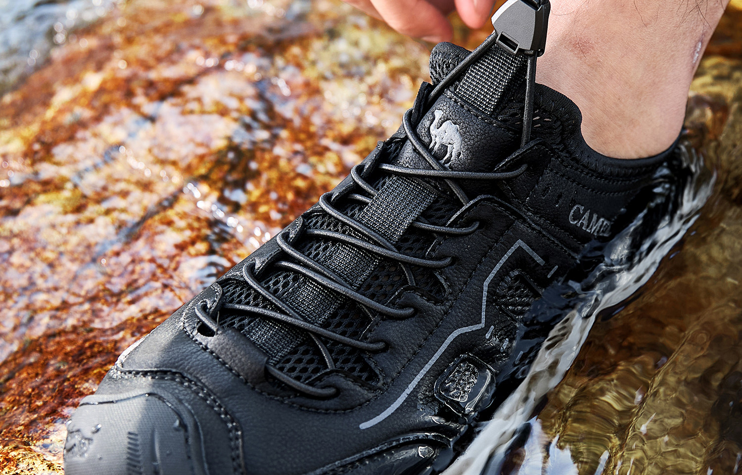 Mesh обувь 骆驼男鞋2025夏季新款户外休闲 𫔮徒步鞋男运动凉鞋透气网面溯溪鞋男 Camel