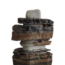 Taihang strange stone fish tank ornaments bonsai landscaping mountain flowing water natural rough stone randomly sent 8 ~ 15 cm