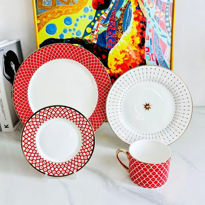 European-Style Light Luxury Gold-Rimmed Western Dinner Plate Bone China Single-Serving Tableware Set Bowl Plate Spoon Western Steak Flat Plate Gift Box Set European-Style Light Luxury Gold-Rimmed Western Dinner Plate Bone China Single-Serving Tableware Set Bowl Plate Spoon Western Steak Flat Plate Gift Box Set