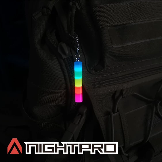 [七彩夜光EDC挂件 自发光信号标记钥匙链非氚管礼物走心创意包坠子]