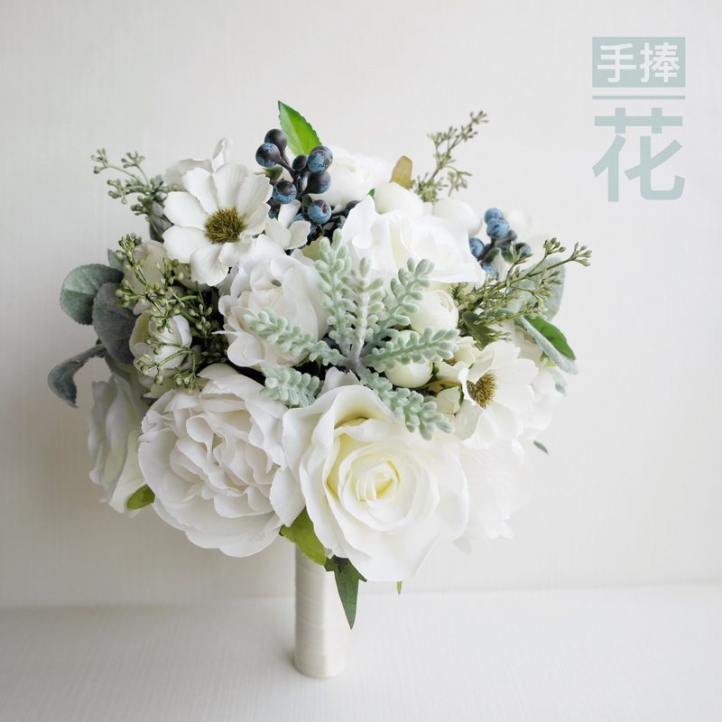 White Ensemble Silk Cloth Emulation Flowers Newlywed Bridesmaids Wedding Flowers Balls Hands Flowers Sen Ensemble Fields Garden Bouquets Fake Flowers Festivities