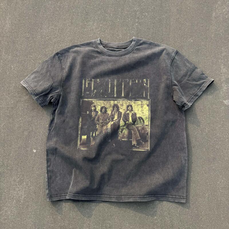 Dert "Zeppelin" Small Neckline Vintage Washed Distressed Short-Sleeve T-Shirt Boxy Short and Wide, Does Not Deform Dert "Zeppelin" Small Neckline Vintage Washed Distressed Short-Sleeve T-Shirt Boxy Short and Wide, Does Not Deform