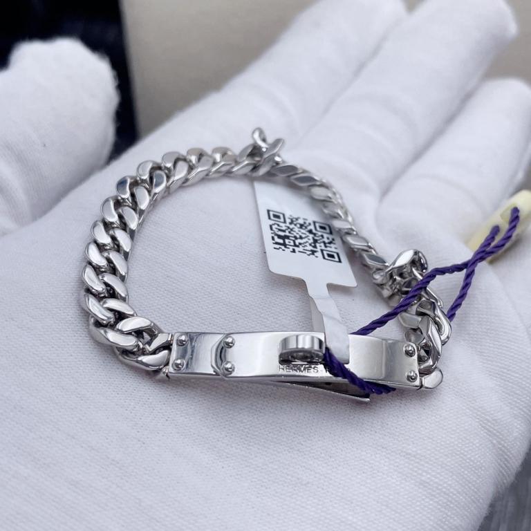 Hermès Kelly Bracelet White Gold Sh Box W64520 Hermès Kelly Bracelet White Gold Sh Box W64520
