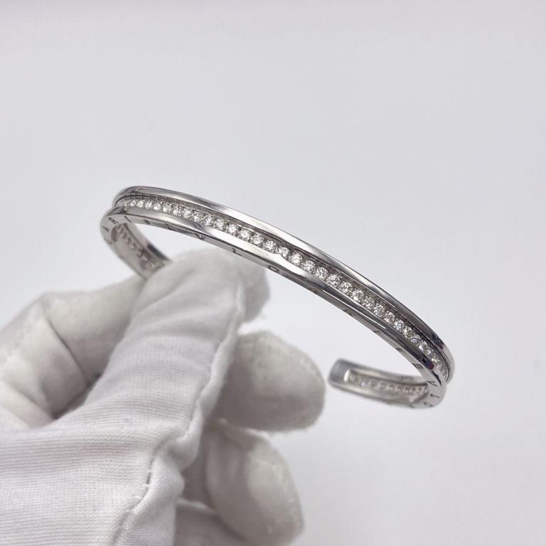 Bvlgari Half-Diamond Bracelet White Gold m #   W59269