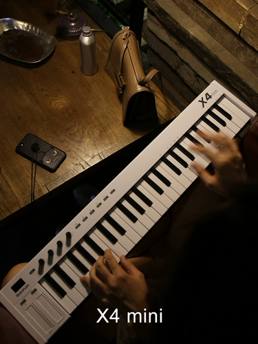 Midiplus 88 Ключ X8 x6 Музыкальная аранжировка 49 37 25 Портативный вес 61 клавиша Midi Midi клавиатура