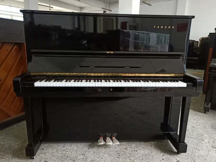 Nhật Bản nhập khẩu đàn piano cũ chính hãng Yamaha Yamaha U3C U3E U3F U3G đàn piano thẳng đứng yamaha u3