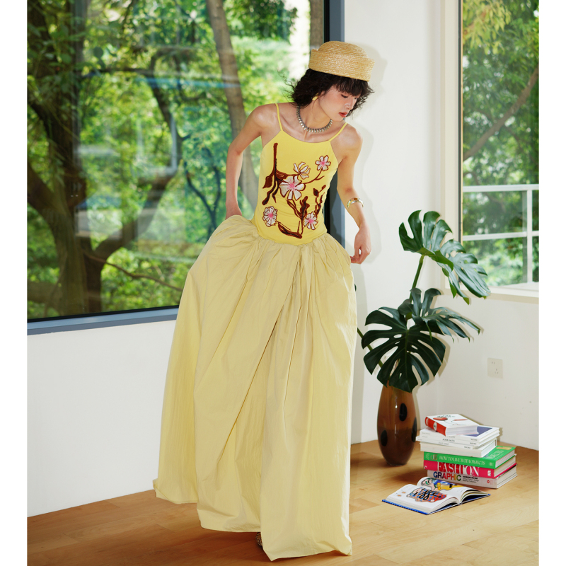 Bad Taste Western New Product 6.15 Summer Heavyweight Vacation Style Three-Dimensional Embroidery Strap Long Dress