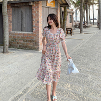 Large size womens clothing in the summer of 2021 the new fat sister covers the belly to show thin temperament age reduction floral pearl dress