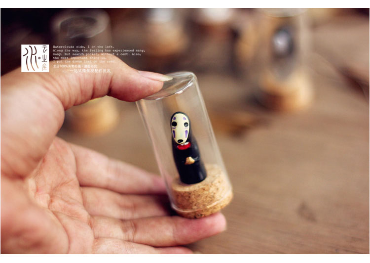 Miyazaki Junka và Chihiro micro-cảnh không có mặt nam không mặt nam chúc chai lọ thủy tinh quà tặng trang trí shop bán đồ dcor bàn học