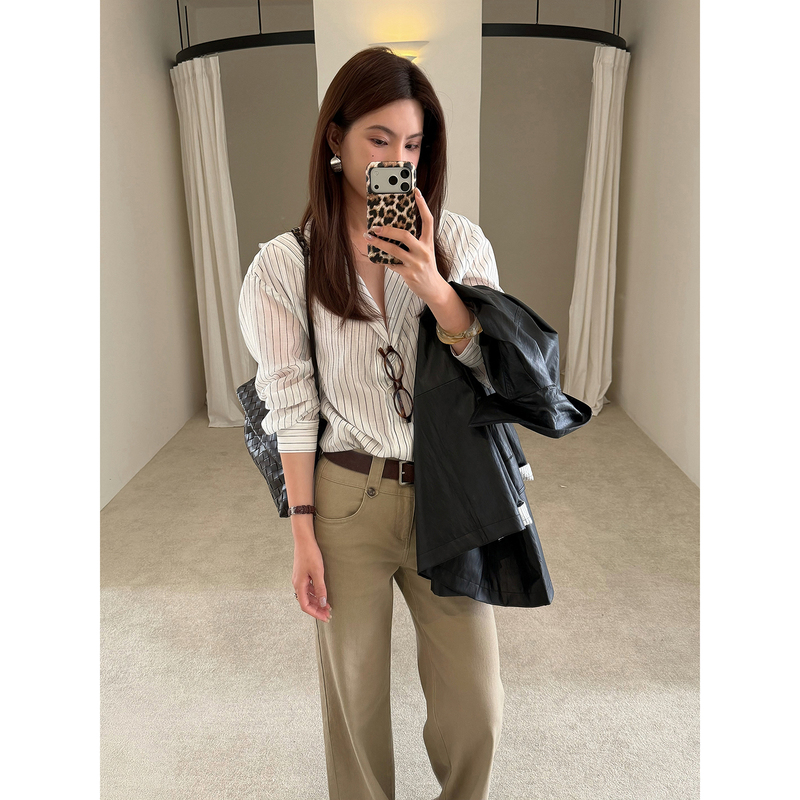 Saved Soir Korean-Style Striped V-Neck Shirt for Women, 2026 Autumn Navy Collar Design Top C8308 Saved Soir Korean-Style Striped V-Neck Shirt for Women, 2026 Autumn Navy Collar Design Top C8308