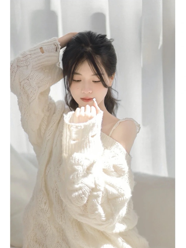 2026 Spring and Autumn Loose-Fitting Crochet Hollow-Out Lazy Style Mohair Short Front Long Back Knitted Sweet Sweater Dress for Women