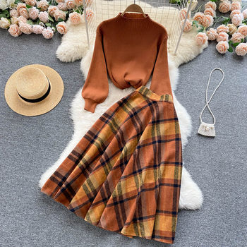 Western-style age-reducing fashion suit skirt women's 2021 early autumn new knitted top temperament skirt two-piece set