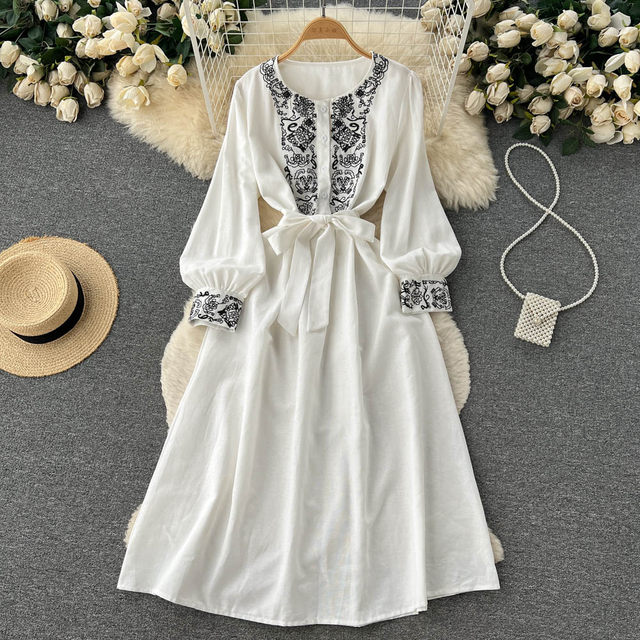 Bohemian ethnic style heavy industry embroidery retro waist cotton and linen holiday dress female straps big swing long skirt