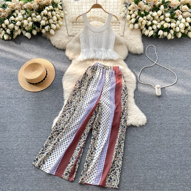 Ethnic style vacation suit for women, sweet tassel vest, age-reducing and versatile design, color-blocked wide-leg pants, two-piece trendy set