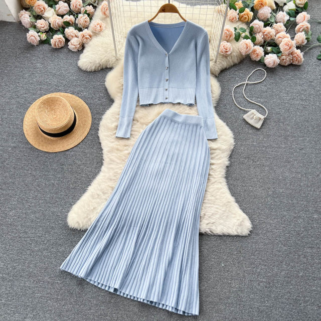 Autumn and winter small fragrance suit women's short V-neck single-breasted sweater cardigan + pleated fishtail skirt two-piece set