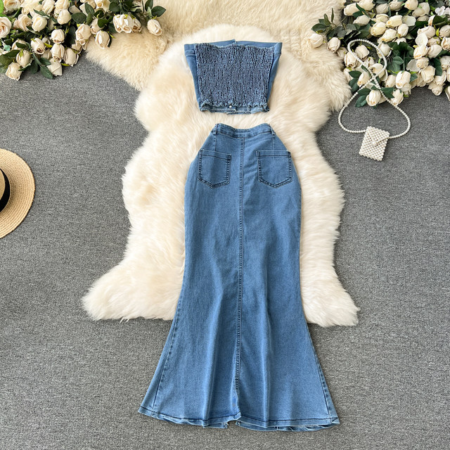 Hong Kong style retro holiday style suit, sexy short tube top + high waist slit denim skirt two-piece set