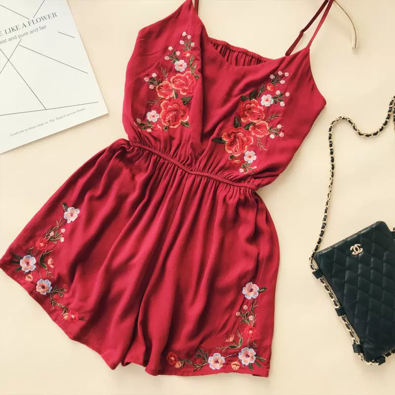 Kỳ nghỉ bên bờ biển gió quốc gia công việc nặng nề thêu hoa sling eo cao chân rộng quần short jumpsuit bãi biển quần sooc đẹp cho người béo