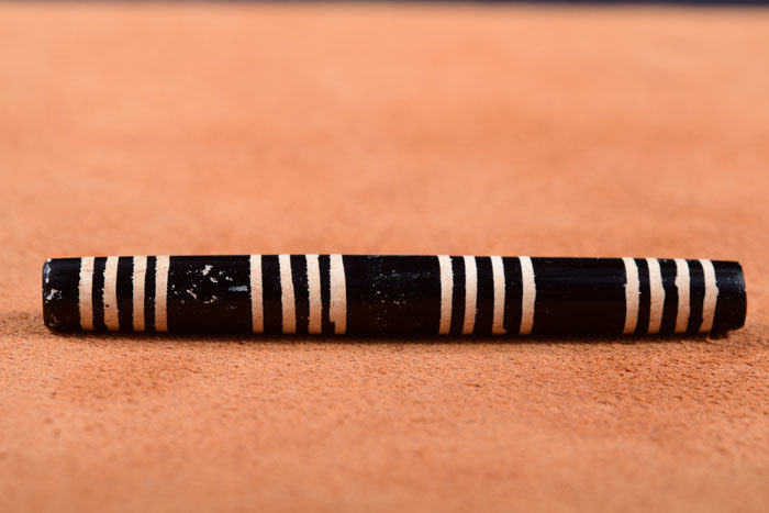 Ancient Beads R5164FE-Indus Valley Culture-Black and White Inlaid Line Beads 5 8cm4 8g