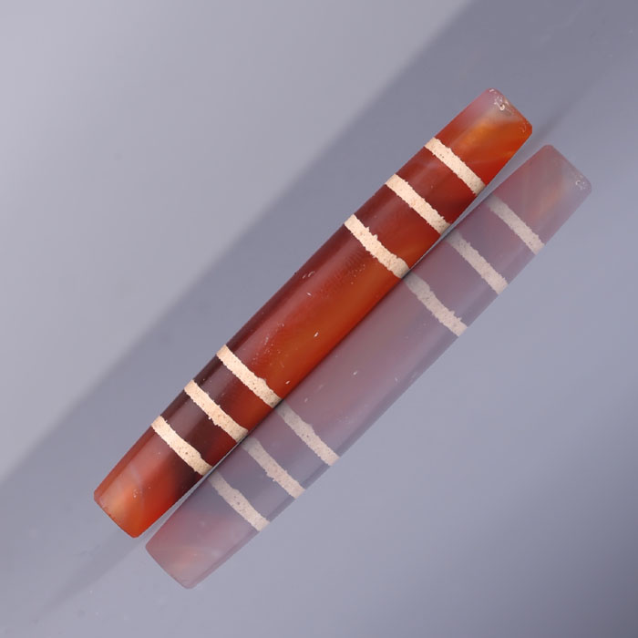 Ancient Pearl R1124B33-Southeast Asia pyu system with notch inlaid etched six-wire bead red jade medullary bead 6 5cm8 6g