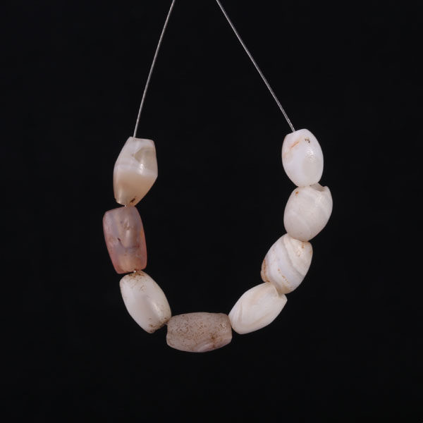 Paleo R8854B31 - High Millennium ice sugar granuate beads 8 5mm3 5g