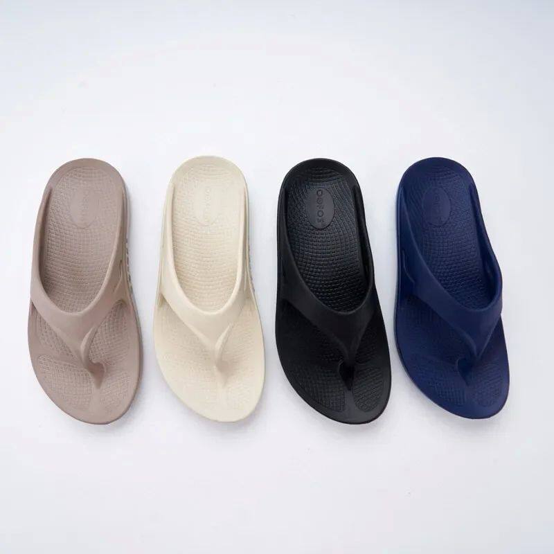 сланцы oofos original sandals - lightweight recovery shoes slippers
