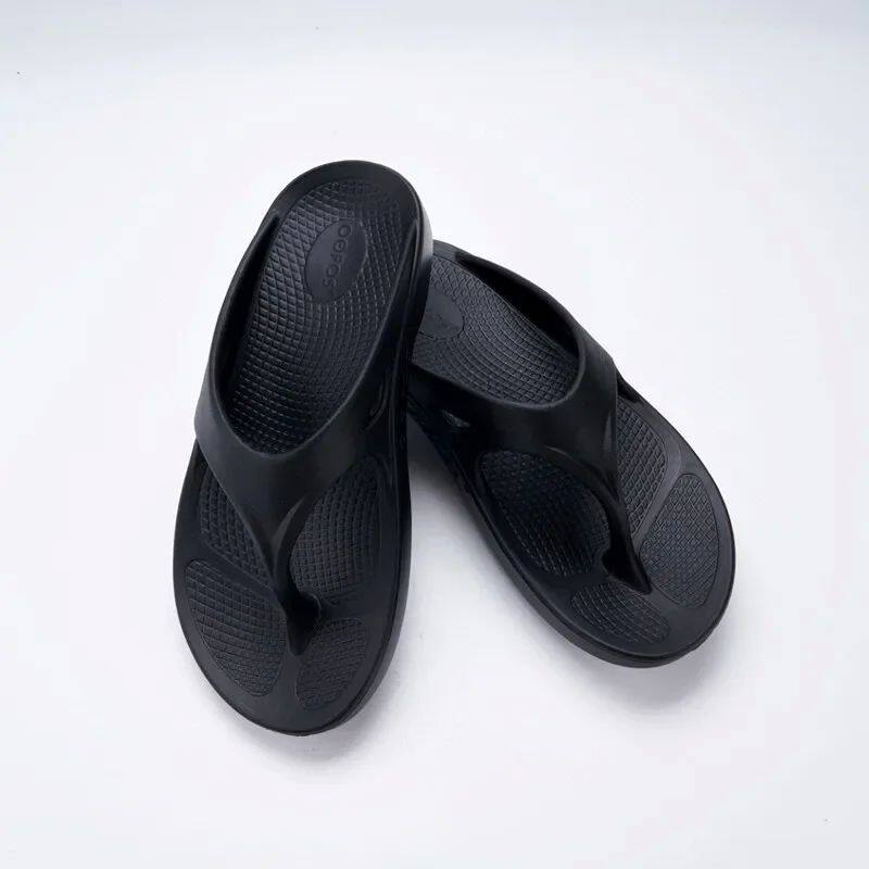 сланцы oofos original sandals - lightweight recovery shoes slippers