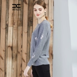 邢氏 Шерстяной приятный телу трикотажный свитер для матери, 2020, большой размер