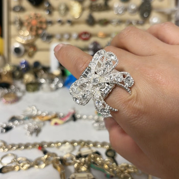 Heavy metal stretch bow ring