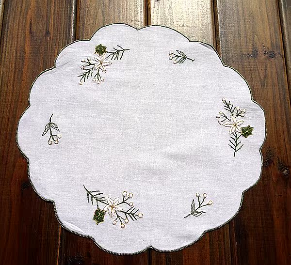 Foreign trade pure cotton embroidery retro American fabric coaster vase cushion decorative cushion small fresh 25CM round super value