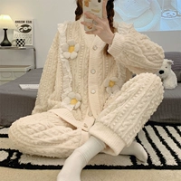 68409 Кружев три цвета абрикосовых цветов