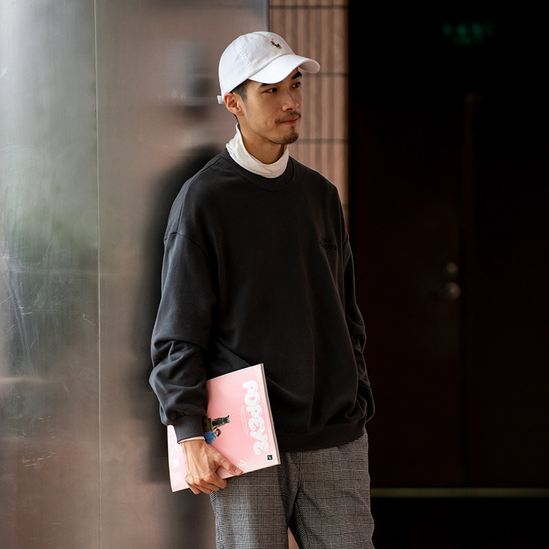 UrbanStandard day Department Tidal Round Pilots Thick Cotton T Male Tide Ins loose autumn and winter thickened sleeves with long sleeves