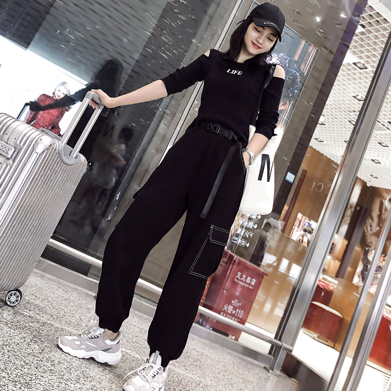 Fashion Suit Woman 2020 first fall Temperament Dew shoulder sweatpants Clothing Pants Little Savour and Two Sets Tide