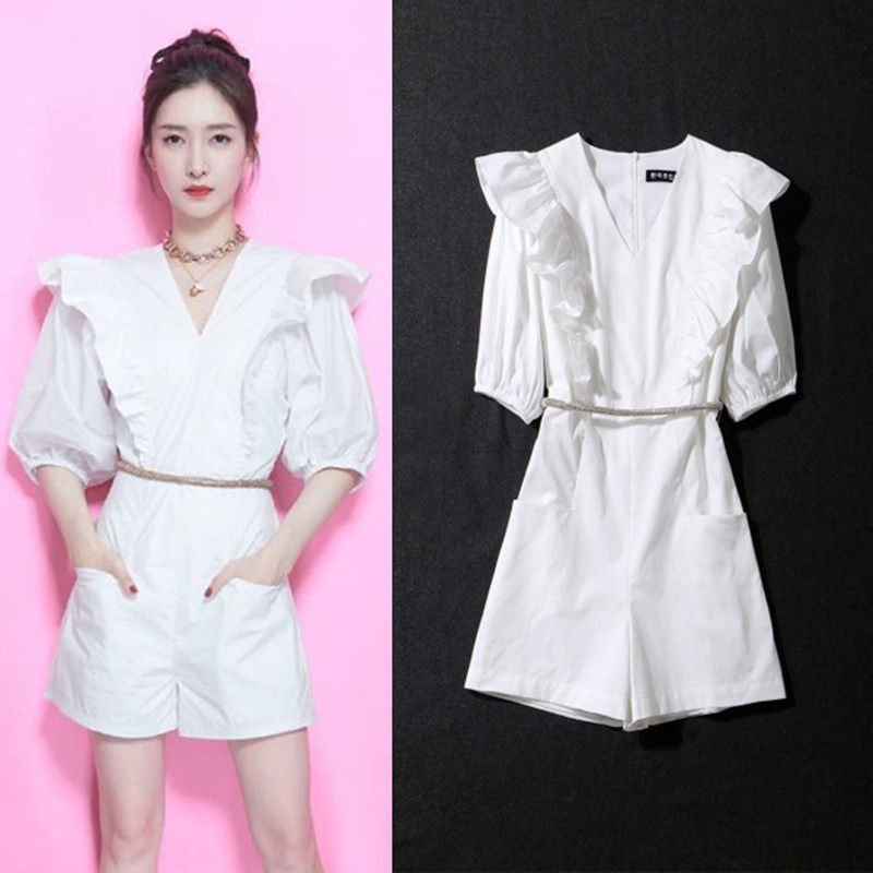 Jiang Shuying star with the same paragraph casual jumpsuit female small puff sleeves lotus leaf fashion wide-leg shorts summer