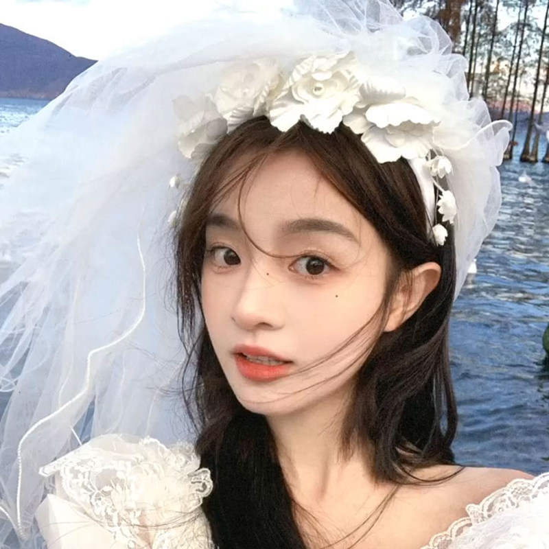 ๐ฐ โ โ๏ธ A must-have for a dreamy wedding! bridal veil and headdress ...