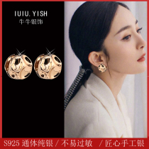 Earrings 2021 New Tide European and American cold wind S925 whole body sterling silver earrings advanced sense Net red round ear buckle