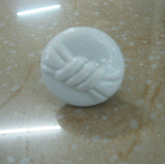 Folk custom old object handle door twist Qing Dynasty-Republic of China Dehua kiln Chinese knot pattern white porcelain cabinet door handle