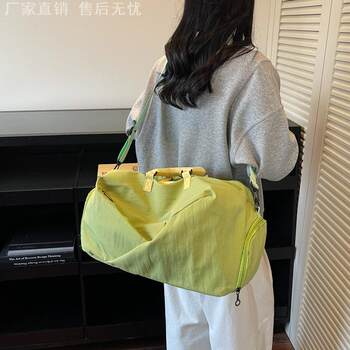 Handheld travel bag with dry and wet separation large capacity sports
