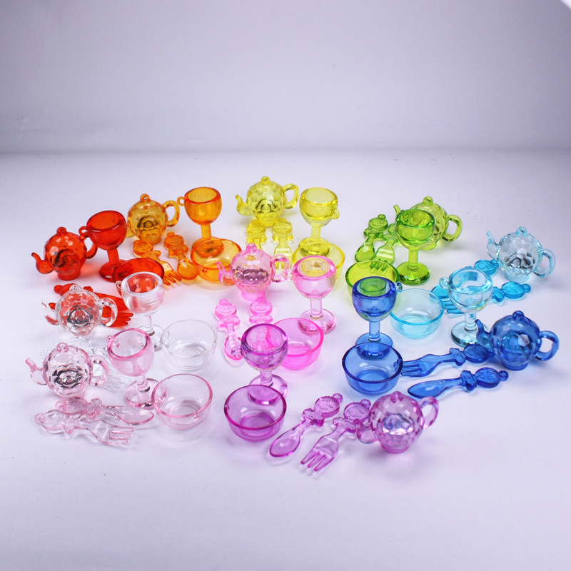 Acrylic Children Crystal House Mini Table Spoon Fork Fork Wine Cup Tellow Kids Game Bộ đồ chơi Đồ chơi cửa hàng búp bê