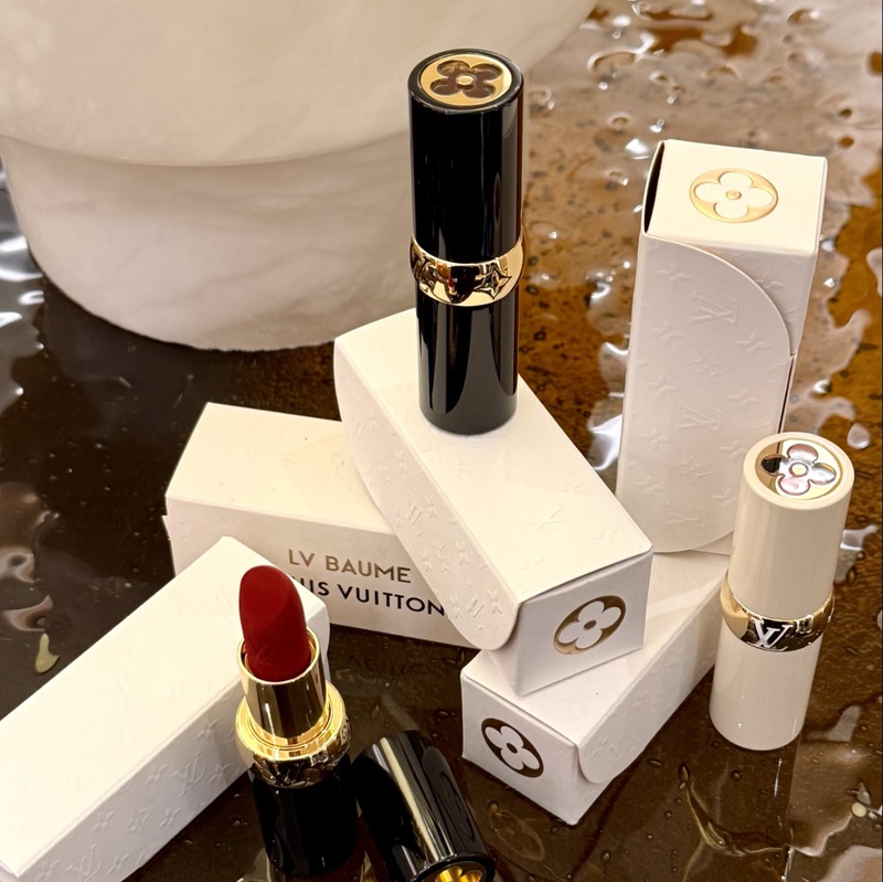 Lv Louis Vuitton Satin Matte Black Lipstick 203 896 White Tube Lip Balm 020 030 000 050 Lv Louis Vuitton Satin Matte Black Lipstick 203 896 White Tube Lip Balm 020 030 000 050