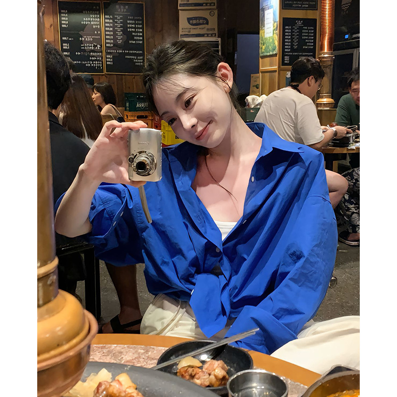 Retro Hong Kong Style Klein Blue Sun Protection Shirt for Women 2026 New Casual Long-Sleeved Inner Top Loose Thin Jacket