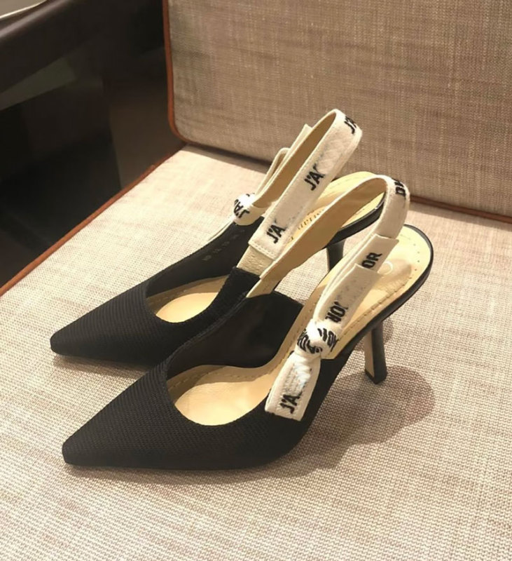 Quality Assurance! Knitted Butterfly Sandals for Women 2026 Vintage Fabric Letter Closed-Toe Kitten Heel High Heels Quality Assurance! Knitted Butterfly Sandals for Women 2026 Vintage Fabric Letter Closed-Toe Kitten Heel High Heels